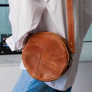Leather crossbody round bag, Leather circle bag, Womens leather shoulder bag, Round shoulder purses for women, Handmade leather bag