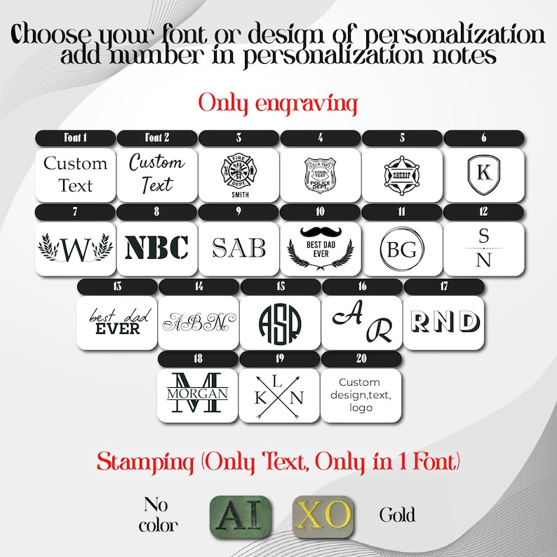 Pu&ograve; includere: Immagine che mostra opzioni di font e design per la personalizzazione. Include esempi di testo personalizzato, loghi e iniziali. &Egrave; visibile anche il testo "Only engraving" e "Stamping (Only Text, Only in 1 Font)".