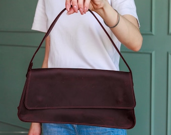 Leather shoulder bag women, Leather baguette handbag, Small shoulder bag women, Minimalist shoulder bag, Shoulder baguette bag, Stylish bag