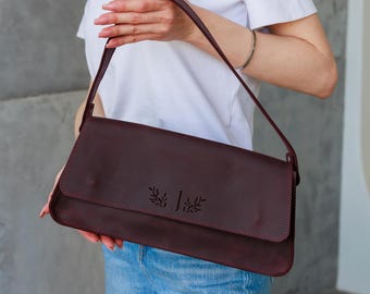 Womens leather shoulder bag, Stylish leather bag, Shoulder baguette style bag, Minimalist leather shoulder bag, Womens fashion hand bag
