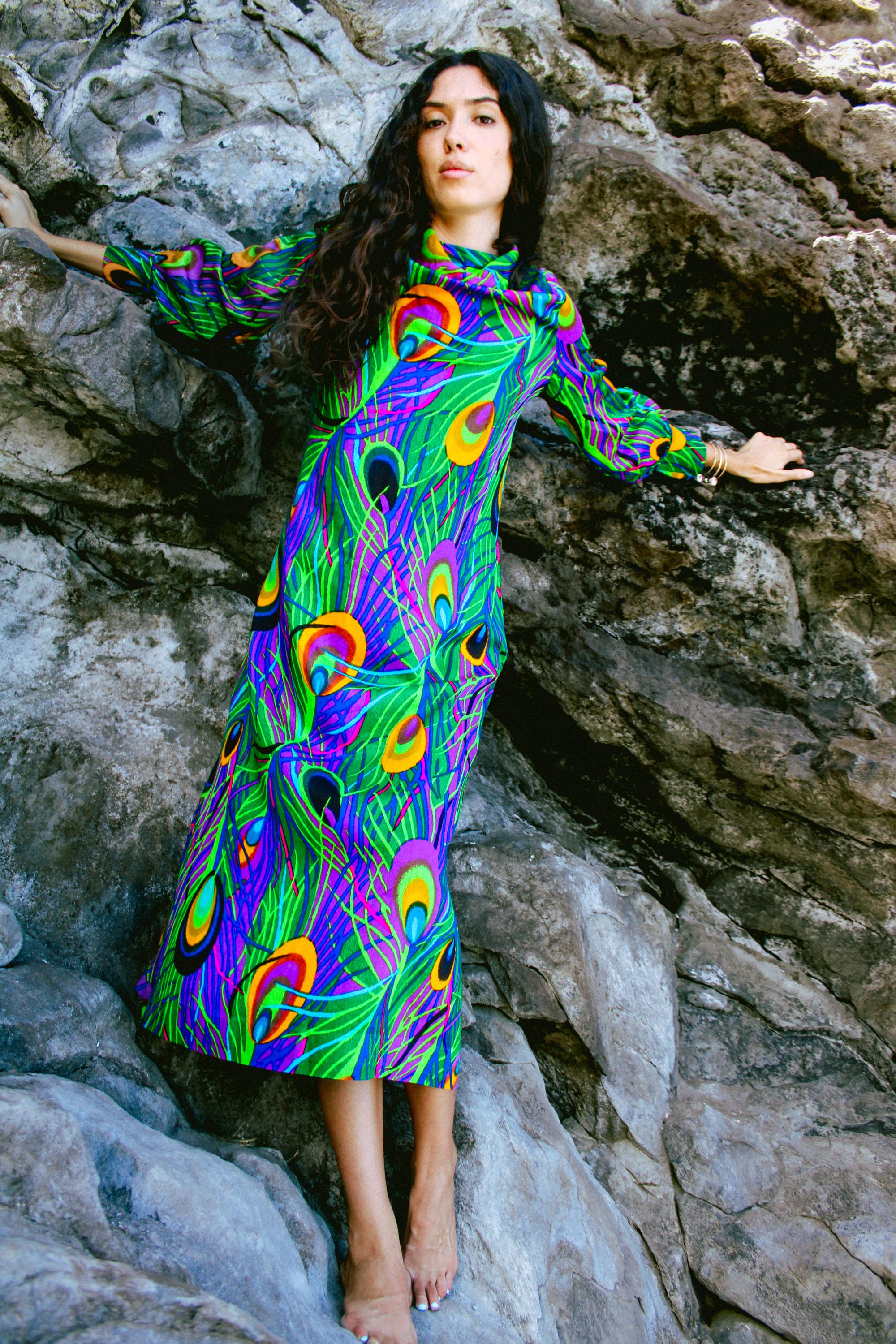 bohemian peacock print maxi dress 1970s 1 - 2” / 2.5 - 5 cm Low Heel Blue & White Dress Size:4-5 Years (120cm) inspired vertical border print