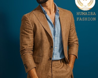 Pode incluir: Um fato de linho castanho com uma camisa azul clara. O casaco tem lapelas entalhadas e as calças têm bolsos. A imagem também inclui óculos de sol e o texto "HUMAIRA FASHION".