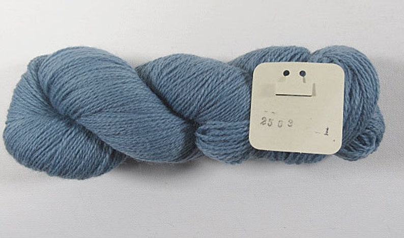 100/% New Zealand Virgin Wool A2503 Anahera Needlepoint Virgin Wool,Federal Blue Range