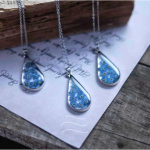Forget Me Not Pendant Necklace, Handmade Jewelry, Birthday gift Mother Day Gift, Miscarriage Gift, Pressed Real Flower Jewelry, Gift for Her