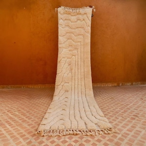 Handmade Moroccan Berber Runner: Cream Wool Shag Rug