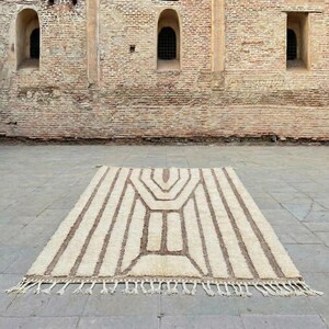 Moroccan Berber Rug | Beni Ourain Rug | Abstract Berber Rug | Cream Berber Rug | Minimalist Wool Rug | Geometric Wool Rug | Taupe Line Rug