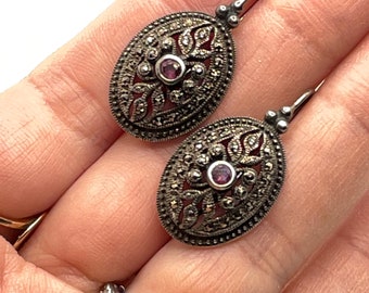 Vintage Garnet Ruby Red Marcasite Sterling Silver Floral Filigree Dangle Drop Earrings Art Deco Nouveau Victorian Edwardian Deco Pierced