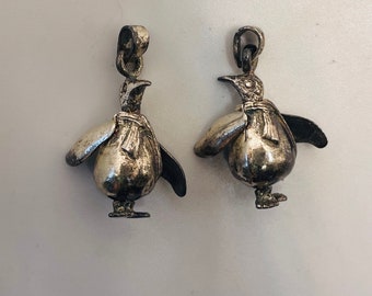 Vintage Sterling Silver Articulated Moveable Moving Penguin Pigeon Bird Anthropomorphic Scarf Pendant Charm for Bracelet Necklace