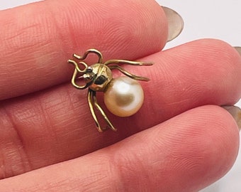 Antique Vintage 14k Yellow Gold & Akoya Pearl Spider Arachnid Turantula Tie Tack Lapel Pin Brooch Halloween Mourning Morbid Arachnophobia