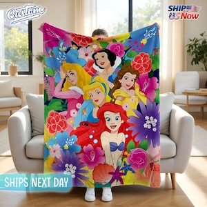 Personalized Princess Aesthetic Blanket, Snow White Ariel Belle Sleeping Beauty Blanket, Floral Sea Pattern Blanket, Custom Name Gift bild 1