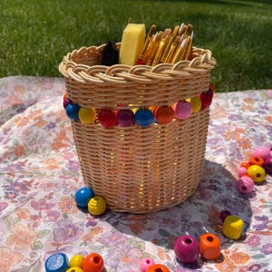 Handmade Rattan Basket with Colorful Beads – Small Round Wicker Organizer – Boho Pencil Holder, Kids Storage Cup, Gift Basket, Nursery & Off