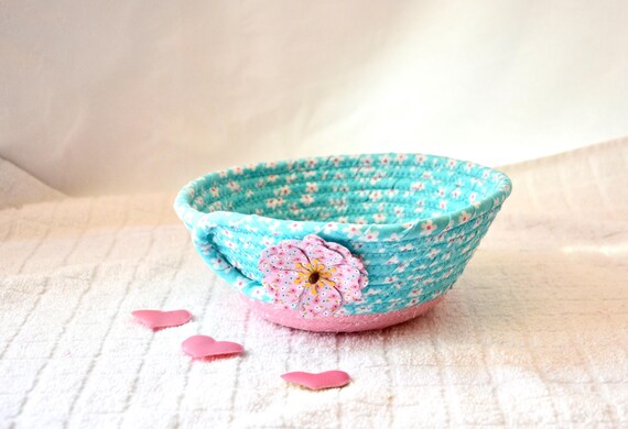 Aqua Cottage Chic Bowl, Summer Picnic Basket, Blue Ring Dish, Cute Catchall Basket, Handmade Potpourri Holder, Small Candy Dish