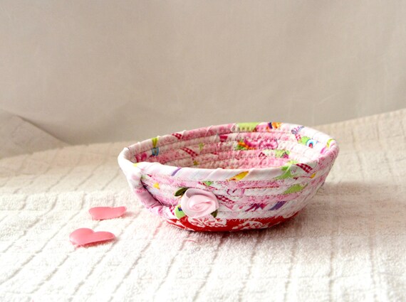 Cute Pink Candy Bowl, Mother Gift Basket, Handmade Fabric Rope Basket, Strawberry Shortcake Decor Bowl, Lovely Desk Accessory, Gift for her