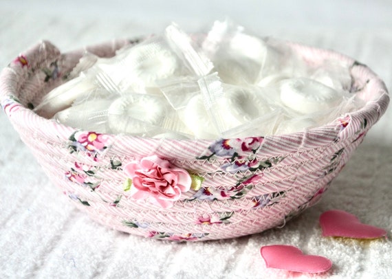 Sweet Shabby Chic Gift Basket, Handmade Mauve Pink Rose Bowl or Ring Dish, Victorian Roses Fabric Bowl, Key Tray, Small Desk Candy Dish