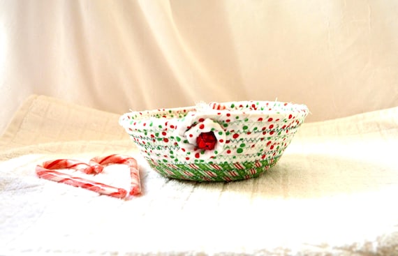 Christmas Candy Bowl, 1 Handmade Holiday Dot Fabric Basket, Holiday Key Dish, Small Trinket Tray