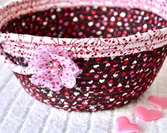 Heart Valentine's Day Gift Basket, Handmade Love Candy Bowl, Red Hugs and Kisses Gift Basket, Cute Key Holder, Fruit Bowl, Napkin Bin