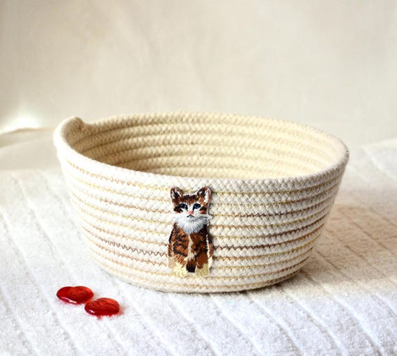 Cute Rope Basket, Handmade Beige Bowl, Country Cottage Key Dish, Cat Toy Bowl, Neutrals Napkin Holder, Cat Lover's Gift Basket, Gift for her