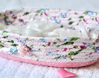 Pink Candy Dish, Shabby Chic Gift Basket, Handmade Key Holder, Quilted Ring Tray, Cute Potpourri Dish, Hair Tie Bowl,  Catchall