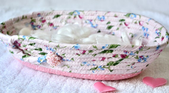 Pink Candy Dish, Shabby Chic Gift Basket, Handmade Key Holder, Quilted Ring Tray, Cute Potpourri Dish, Hair Tie Bowl,  Catchall