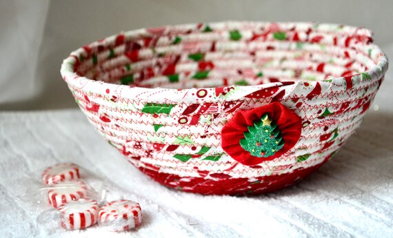 Christmas Tree Basket, 1 Holiday Candy Bowl, Decorative Christmas Card Bowl, Homemade Holiday Gift Basket, Artisan Fabric Rope Basket