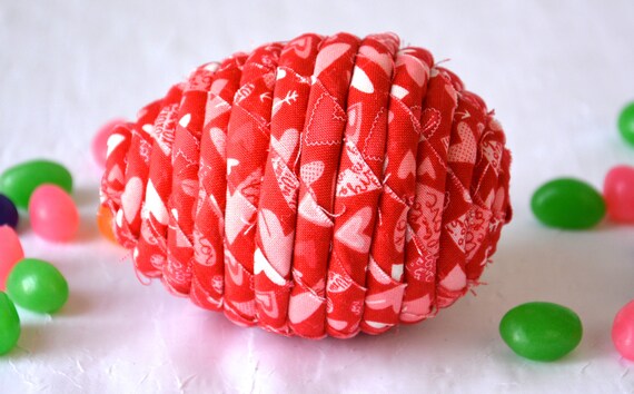 Red Heart Egg, Cute Easter Egg, 1 Handmade Heart Easter Egg Decoration, Hand Coiled Fabric Rope Egg, Easter Egg Hunt Toy, Basket filler