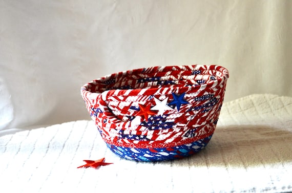July 4th Patriotic Basket, Red White and Blue Picnic Basket, Outdoor Patio Napkin Holder, American Flag Party Basket, Handmade Fabric Bowl
