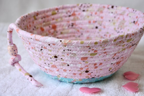 Pink Fabric Bowl, Shabby Chic Key Bowl, Fruit Bowl, Ring Dish, Change Bowl, Handmade Candle Holder, Hand Coiled Rope Basket