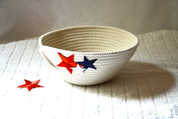 July 4th Star Bowl, Father Gift Basket, Handmade Patriotic Bowl, Farmhouse Key Bowl, Picnic Basket, Candy Bowl, 4th Outdoor Patio Decor