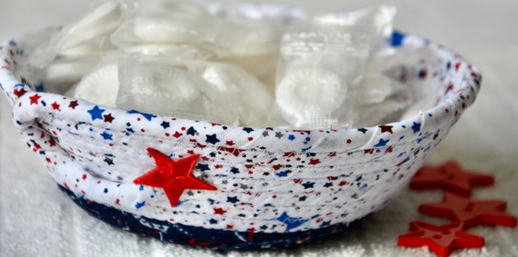 Small Picnic Basket, Red White and Blue Candy Bowl, Cookout Decor Bowl, Handmade Patriotic Key Holder, Fun Fabric Gift Basket