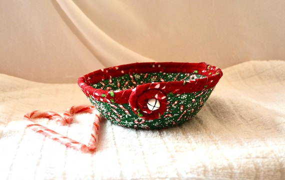 Christmas Candy Bowl, 1 Handmade Holiday Bell Decoration, Potpourri Holder, Small Fabric Rope Tray, Holiday Gift Basket