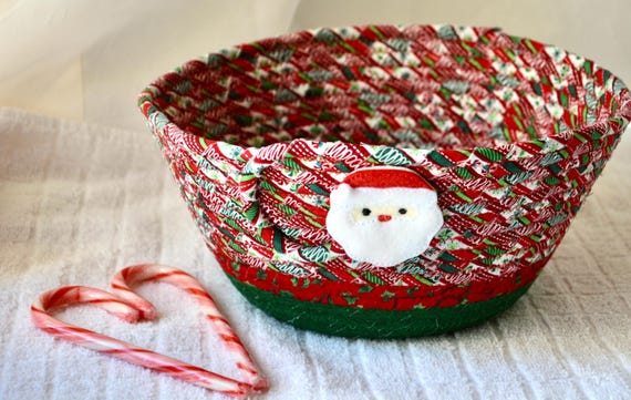 Christmas Santa Bowl, Holiday Napkin Basket, Homemade Fruit Bowl, Christmas Decoration, Cute Santa Decor Basket, Artisan Fabric Rope Basket