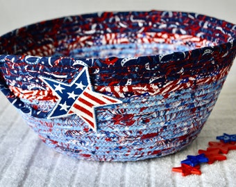 July 4th Picnic Basket, Patriotic Home Decor, American Flag Party Basket, Handmade Red White and Blue Napkin Holder, Chip Bowl
