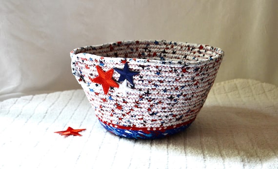 Patriotic Summer Basket, July 4th Gift Basket, Handmade Red White and Blue Fabric Bowl, Napkin Holder, Outdoor Party Decor Bowl