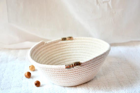 Farmhouse Candy Bowl, Minimalist Ring Dish, Potpourri Holder, Handmade Rope Basket, Country Cottage Key Bin,  Rustic Gift basket
