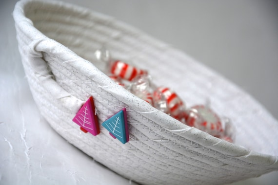 Small Christmas Candy Bowl, White Glitter Fabric Rope Basket, Handmade Trinket Ring Dish, Key Basket, Potpourri Holder, Holiday Gift Basket