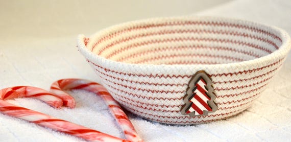 Christmas Tree Bowl, Holiday Desk Accessory Bowl, Handmade Minimalist Rope Basket, Cute Candy Dish, Christmas Gift Basket, Clothesline Bowl