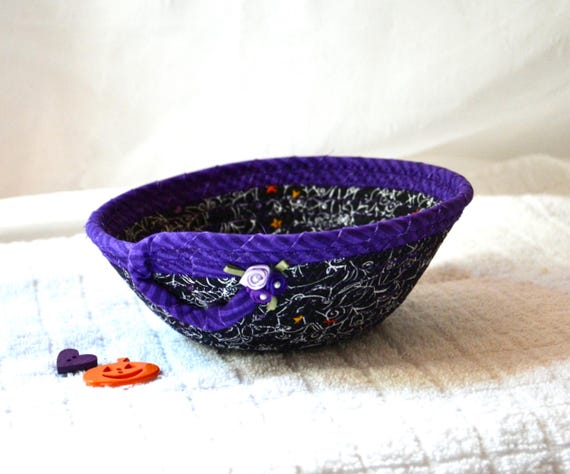 Halloween Candy Dish, 1 Purple Fabric Basket, Party Favor, Fall Key Holder, Cute Desk Basket, Ring Dish, Change Coin Holder, Small Rope Bowl