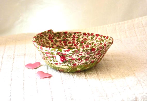 Strawberry Candy Dish, Cute Ring Holder Tray, Handmade Fabric Bowl, Summer Picnic Basket, Desk Basket, Small Rope Bowl, Gift Basket