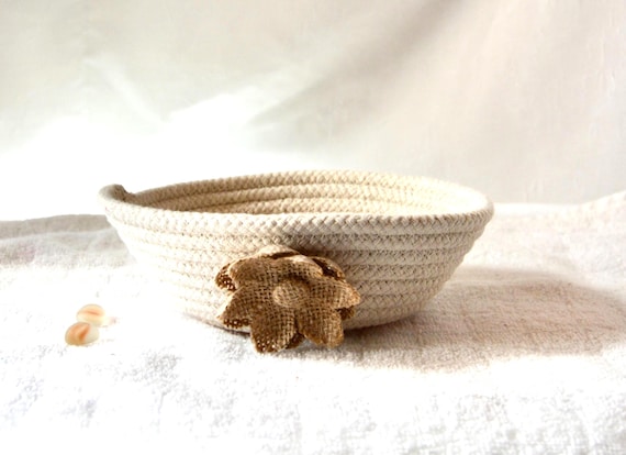 Country Rope Bowl, Handmade Clothesline Basket, Small Key Basket, Natural Line Candy Dish, Farmhouse Chic Ring Dish, Cottage Neutrals Bowl