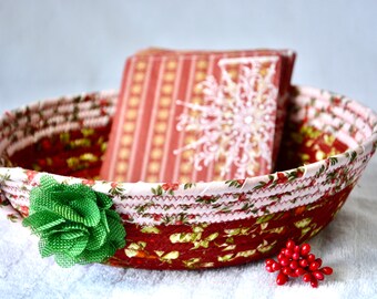 Christmas Pie Carrier, Handmade Red Holiday Basket, Cookie Dessert Caddy, Napkin Basket, Party Plate Holder, Hostess Gift Basket