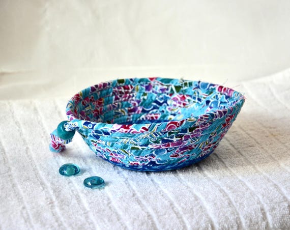Coastal Blue Candy Basket, Modern Ring Dish, Aqua Change Bowl, Handmade Key Holder, Artisan Hand Coiled Fabric Rope Basket, Candle Holder