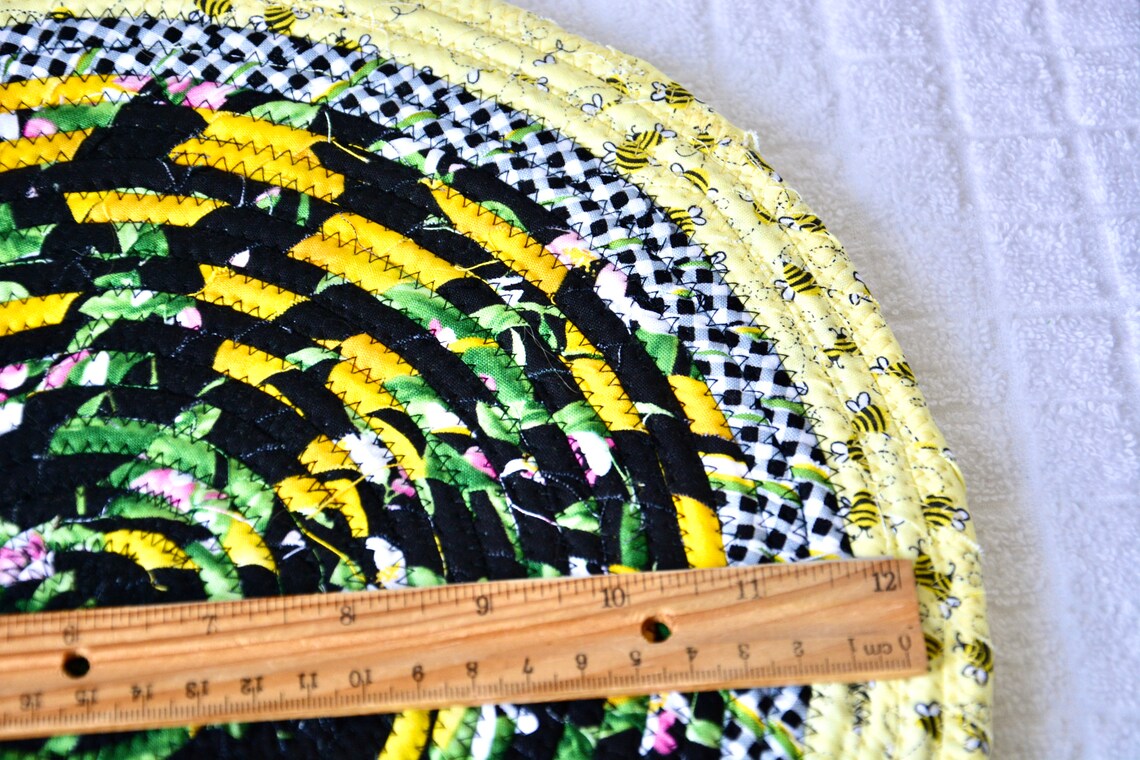 Bee Table Mats 2 Place Mats Honey Bee Picnic Trivets Etsy