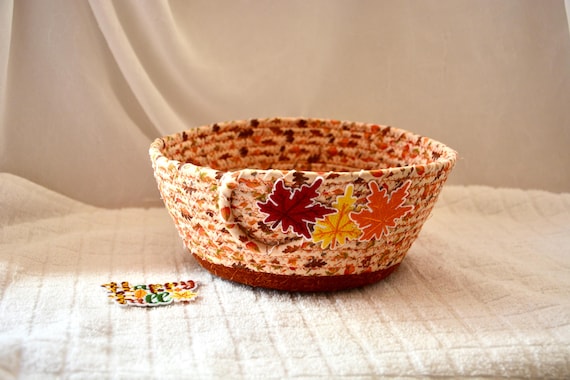 Fall Country Basket, 1 Fall Foliage Bread Basket, Maple Leaf Fruit Bowl, Autumn Napkin Holder, Fabric Rope Basket