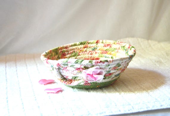 Shabby Chic Basket, 1 Handmade Fabric Bowl, English Cottage Ring Dish, Small Rope Bowl, Cream Lime Green Key Holder, Gift Basket