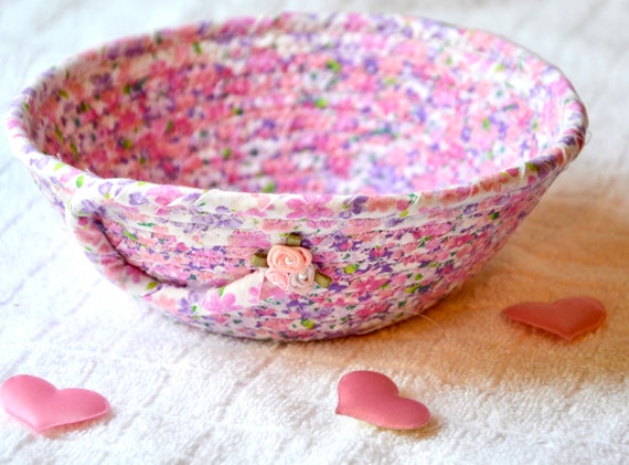 Pink Candy Dish,  Shabby Chic Basket, Sweet Gift Basket, 1 Handmade Pink Rose Bowl, Ring Dish, Victorian Roses Fabric Bowl, Small Desk Tray