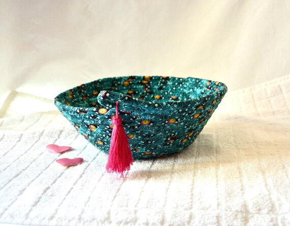 Turquoise Candy Dish, 1 Handmade Aqua Blue Fabric Bowl, Fun Gift Basket, Small Key Holder, Country Cottage Teal Bowl, Hot Pink Tassel Basket
