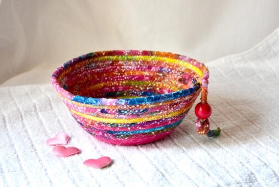 Pink Artisan Candy Dish, 1 Handmade Fabric Rope Bowl, Boho Trinket Ring Dish, Unique Gift Basket, Country Cottage  Bowl, Key Change Bowl