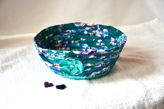 Teal Trinket Basket, Pretty Key Holder, Turquoise Napkin Basket, 1 Handmade Fruit Bowl, Bread Basket, Lovely Quilted Fabric Bowl