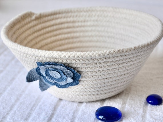 Small Banneton Bowl, Bread Proofing Basket, Handmade Minimalist Basket, Sourdough Bread Basket, Farm Ring Dish, Clip Holder