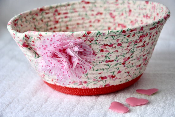 Pink Heart Basket, Handmade Fabric Basket, Pretty Party Bowl, Decorative Fruit Bowl, Unique Napkin Bin, Gift for her Mother